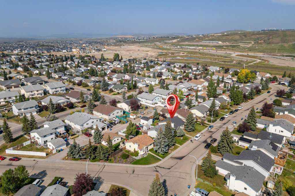 MLS® A2256453 - 21 West Mcdougal Road  in West Valley Cochrane, Residential