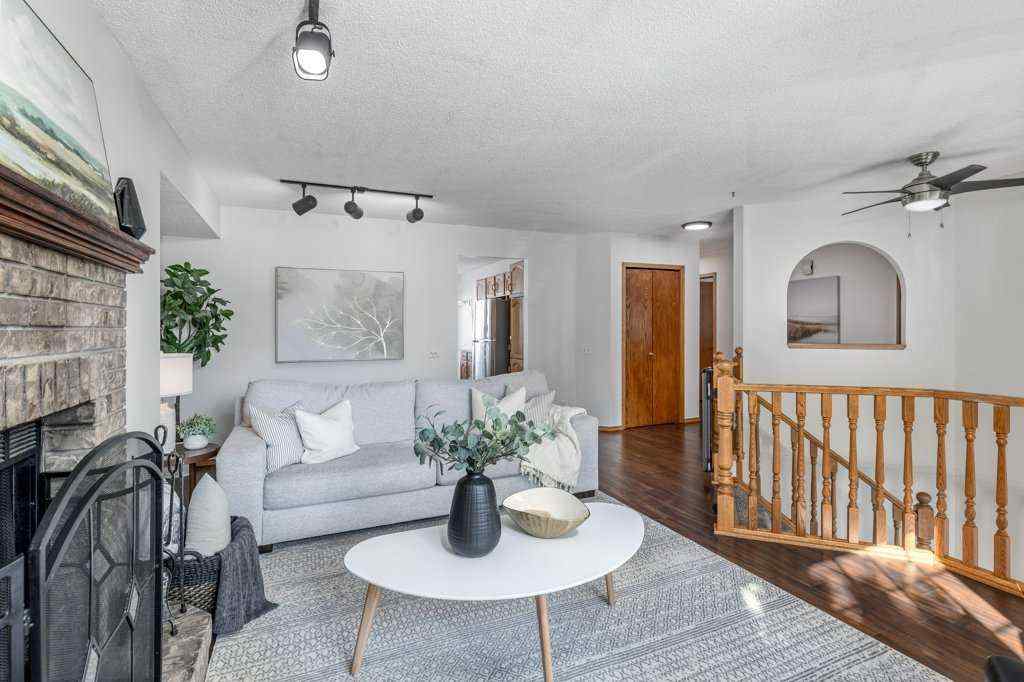 MLS® A2256453 - 21 West Mcdougal Road  in West Valley Cochrane, Residential