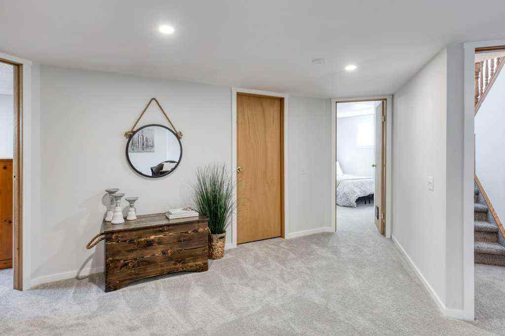 MLS® A2256453 - 21 West Mcdougal Road  in West Valley Cochrane, Residential