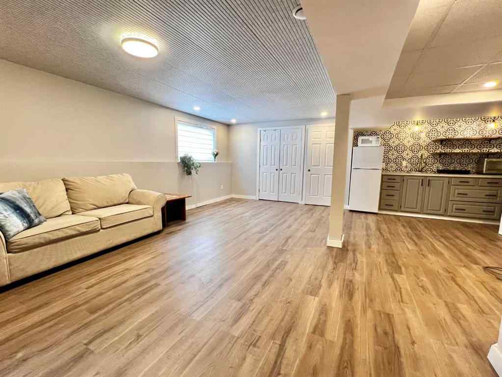 MLS® A2256456 - 550 4 Avenue W in NONE Sundre, Residential