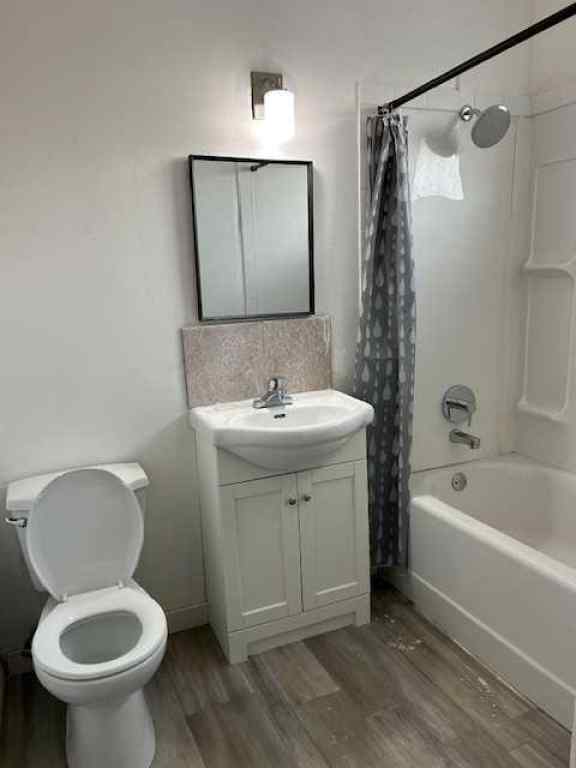 MLS® A2256457 - 5215 48 Avenue  in NONE Taber, Commercial