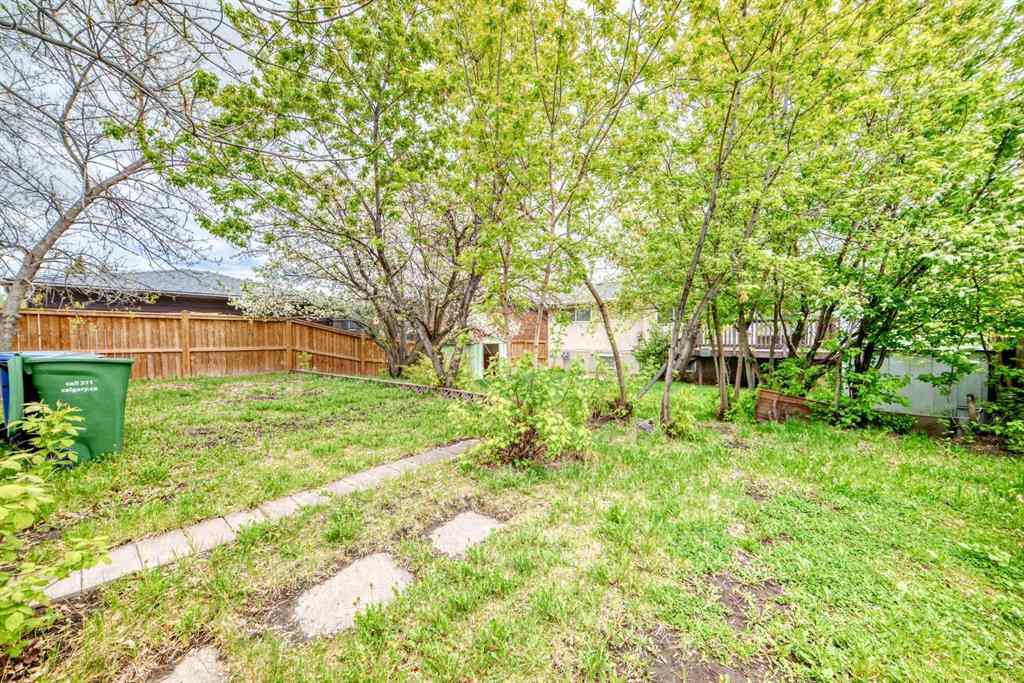 MLS® A2256460 - 5248 Barron Drive NW in Brentwood Calgary, Residential