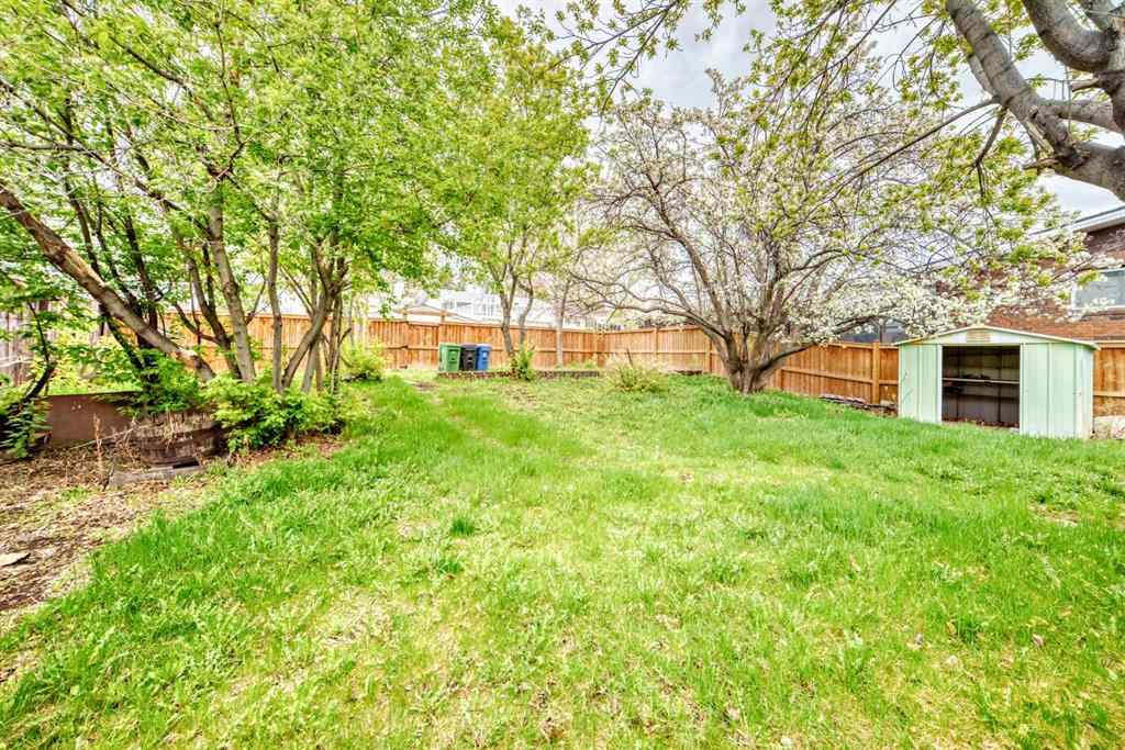 MLS® A2256460 - 5248 Barron Drive NW in Brentwood Calgary, Residential