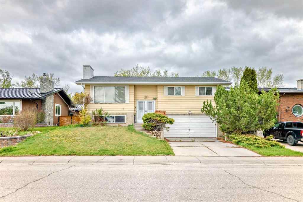 MLS® A2256460 - 5248 Barron Drive NW in Brentwood Calgary, Residential