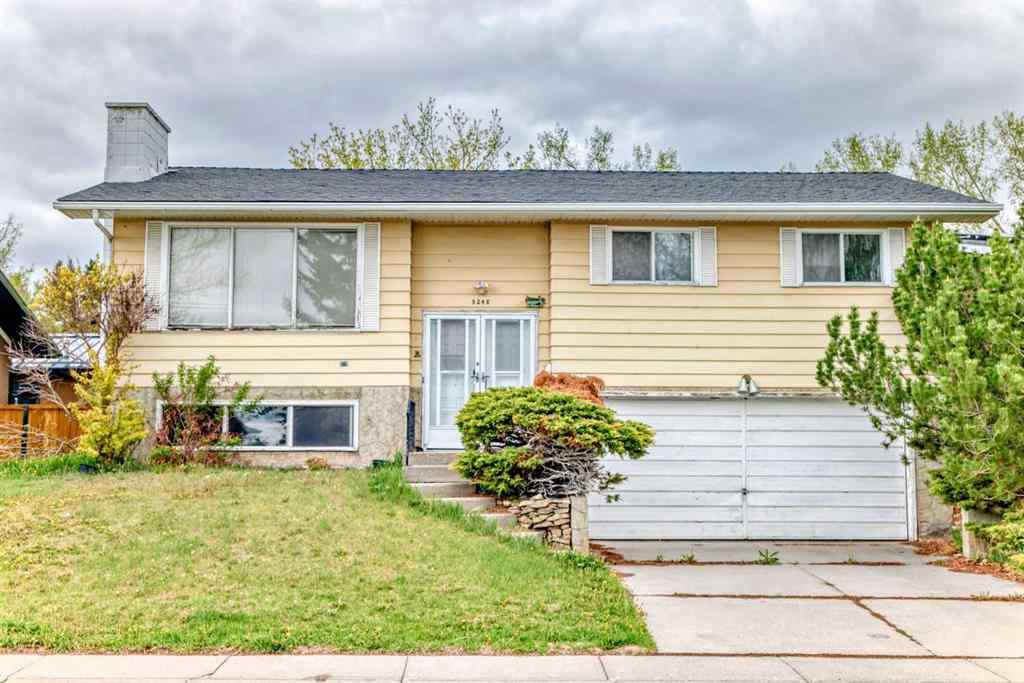 MLS® A2256460 - 5248 Barron Drive NW in Brentwood Calgary, Residential