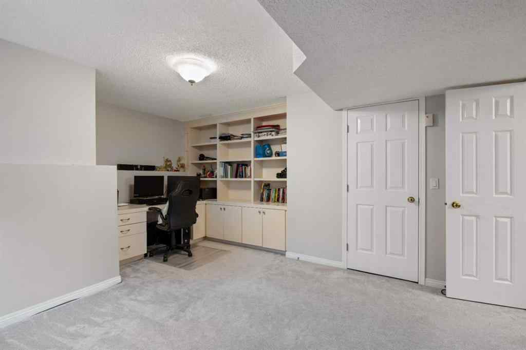 MLS® A2256468 - 358 Hawkstone Drive NW in Hawkwood Calgary, Residential
