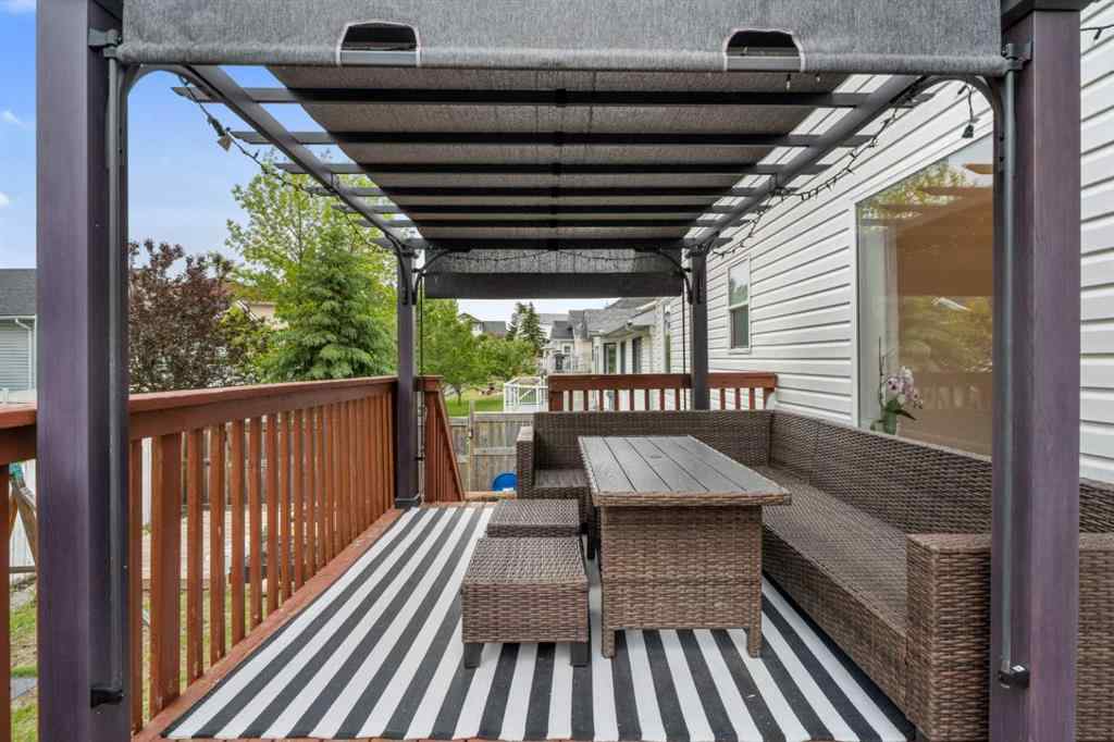 MLS® A2256468 - 358 Hawkstone Drive NW in Hawkwood Calgary, Residential