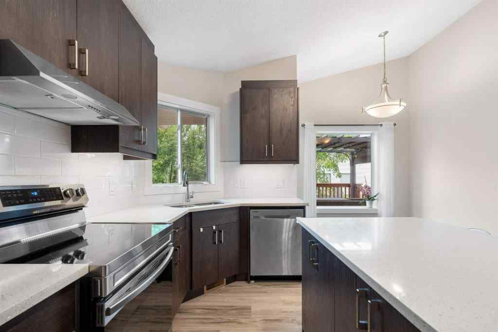 MLS® A2256468 - 358 Hawkstone Drive NW in Hawkwood Calgary, Residential