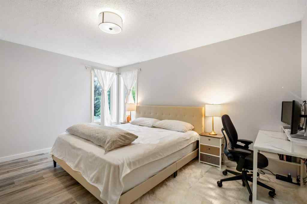 MLS® A2256468 - 358 Hawkstone Drive NW in Hawkwood Calgary, Residential