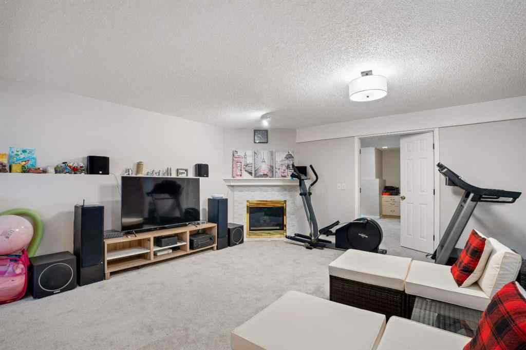 MLS® A2256468 - 358 Hawkstone Drive NW in Hawkwood Calgary, Residential