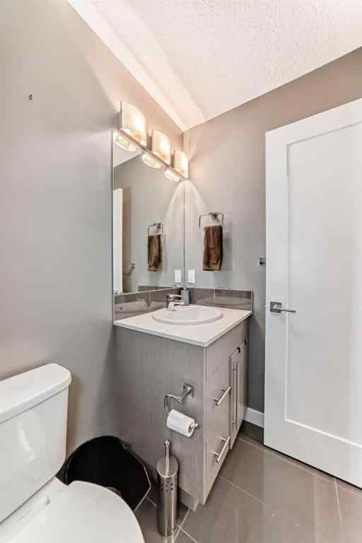 MLS® A2256469 - Unit #10 111 Rainbow Falls Gate  in Rainbow Falls Chestermere, Residential