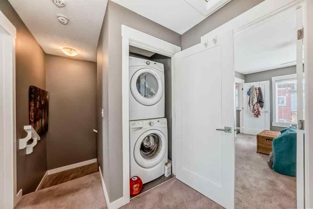 MLS® A2256469 - Unit #10 111 Rainbow Falls Gate  in Rainbow Falls Chestermere, Residential