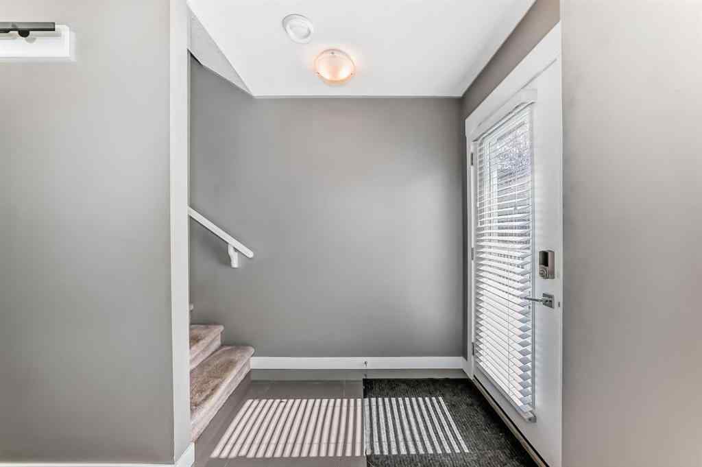 MLS® A2256469 - Unit #10 111 Rainbow Falls Gate  in Rainbow Falls Chestermere, Residential