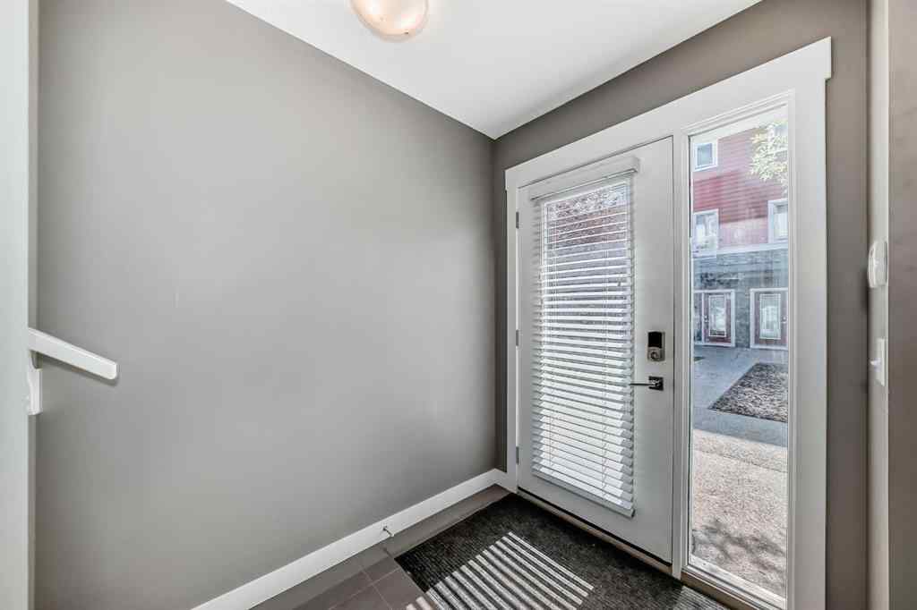 MLS® A2256469 - Unit #10 111 Rainbow Falls Gate  in Rainbow Falls Chestermere, Residential