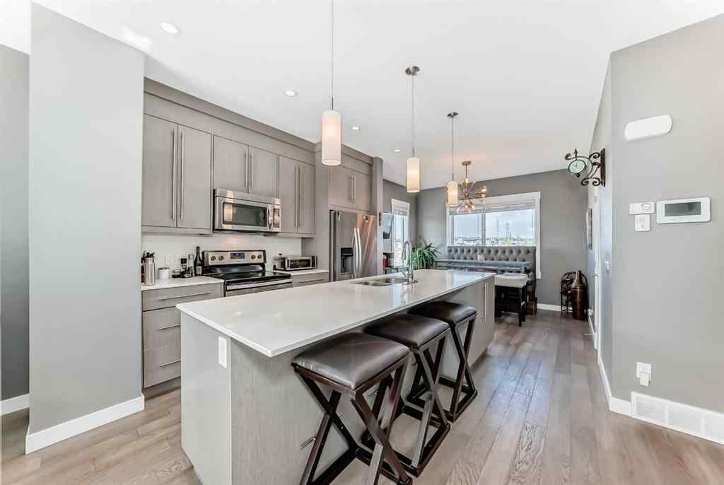 MLS® A2256469 - Unit #10 111 Rainbow Falls Gate  in Rainbow Falls Chestermere, Residential