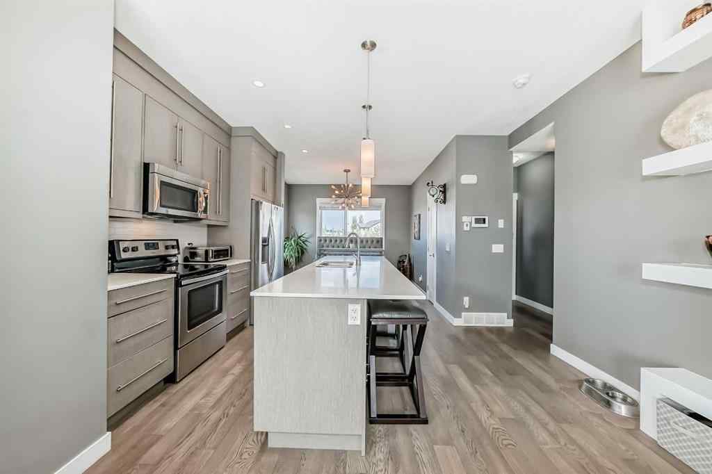 MLS® A2256469 - Unit #10 111 Rainbow Falls Gate  in Rainbow Falls Chestermere, Residential