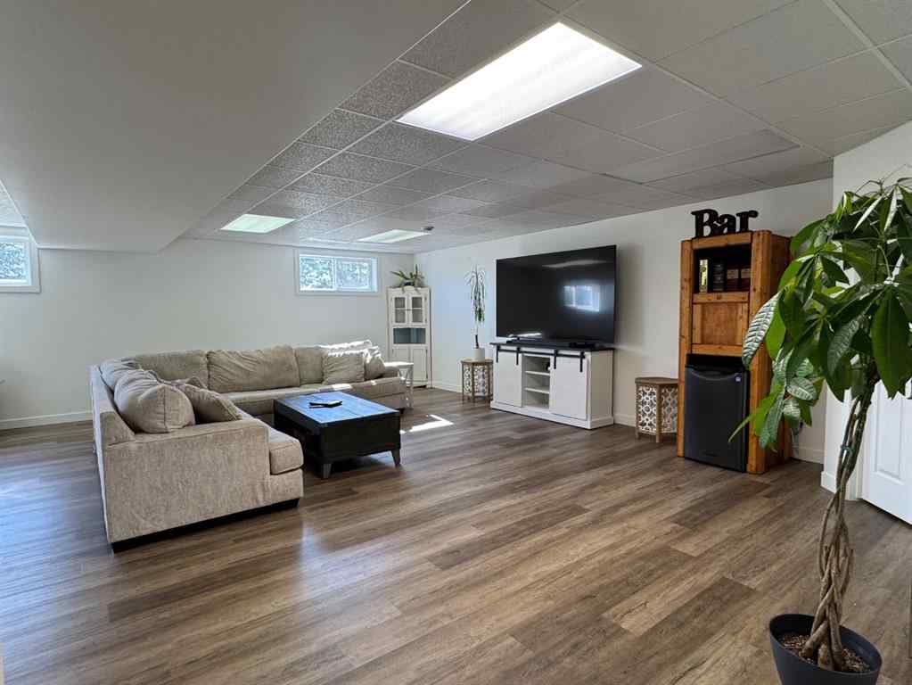 MLS® A2256471 - 814042 HWY 2   in NONE Rural Fairview No. 136, M.D. of, Residential