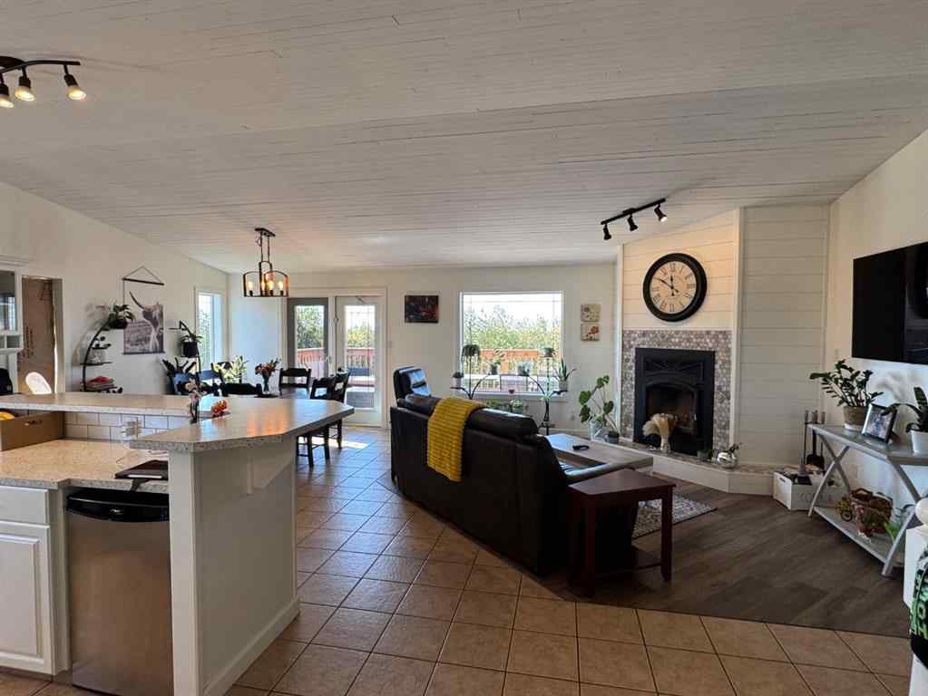 MLS® A2256471 - 814042 HWY 2   in NONE Rural Fairview No. 136, M.D. of, Residential