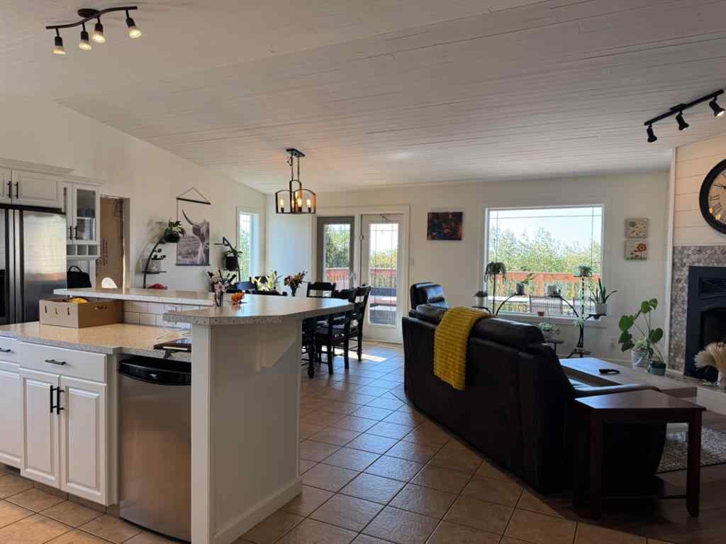 MLS® A2256471 - 814042 HWY 2   in NONE Rural Fairview No. 136, M.D. of, Residential