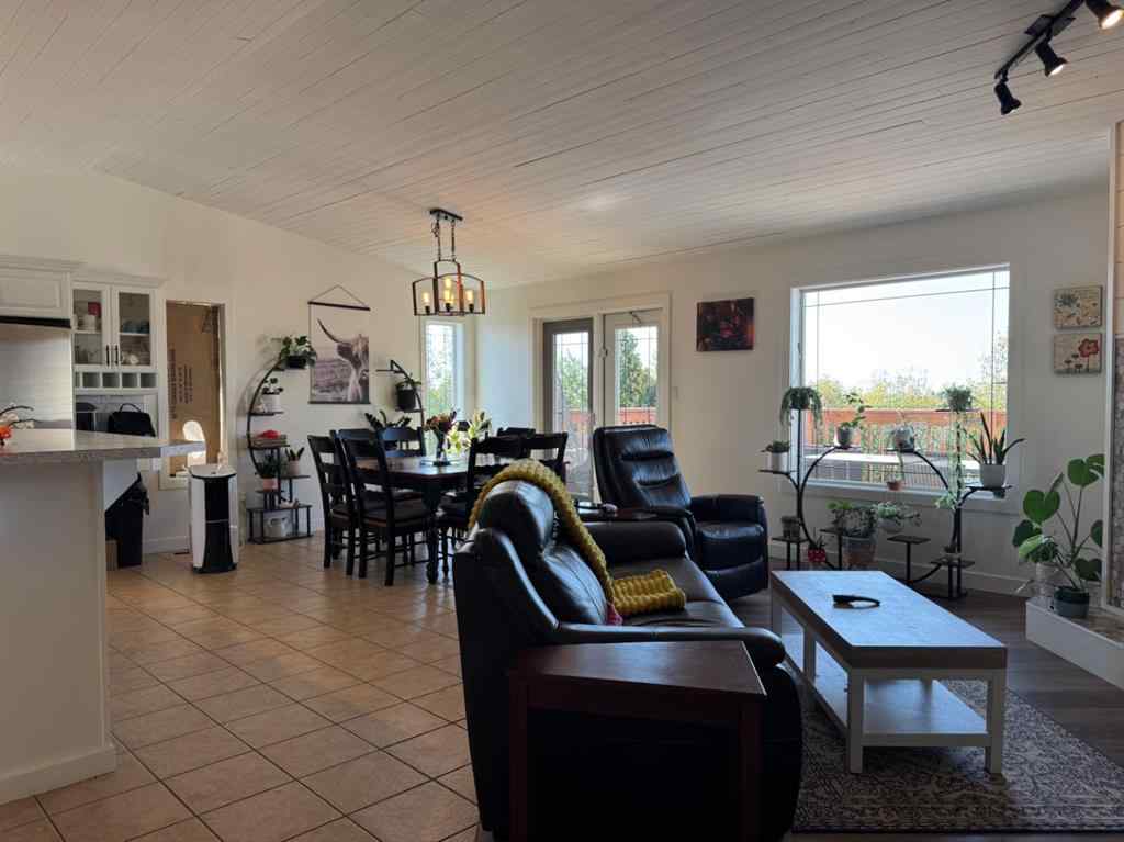 MLS® A2256471 - 814042 HWY 2   in NONE Rural Fairview No. 136, M.D. of, Residential