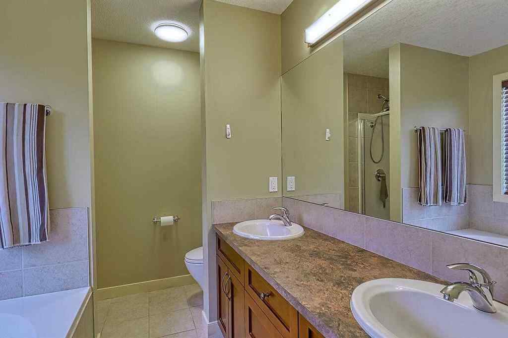 MLS® A2256472 - 709 Hampshire Way NE in Hampton Hills High River, Residential