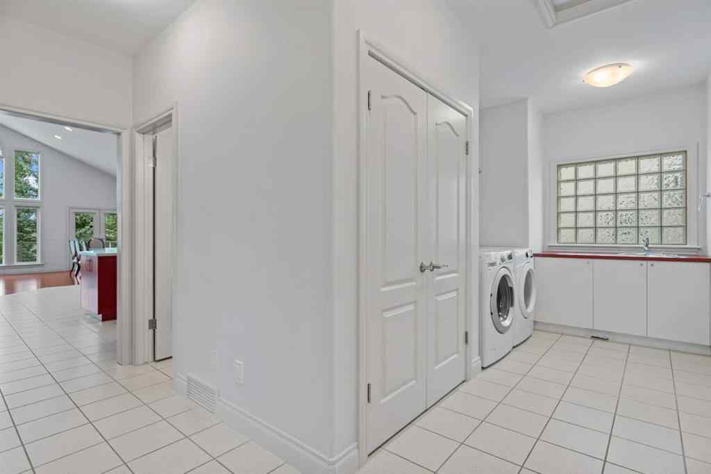 MLS® A2256479 - 18 Aspen Ridge Way SW in Aspen Woods Calgary, Residential