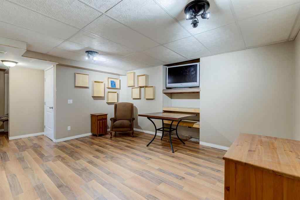 MLS® A2256480 - 169 Tuscany Vista Crescent NW in Tuscany Calgary, Residential