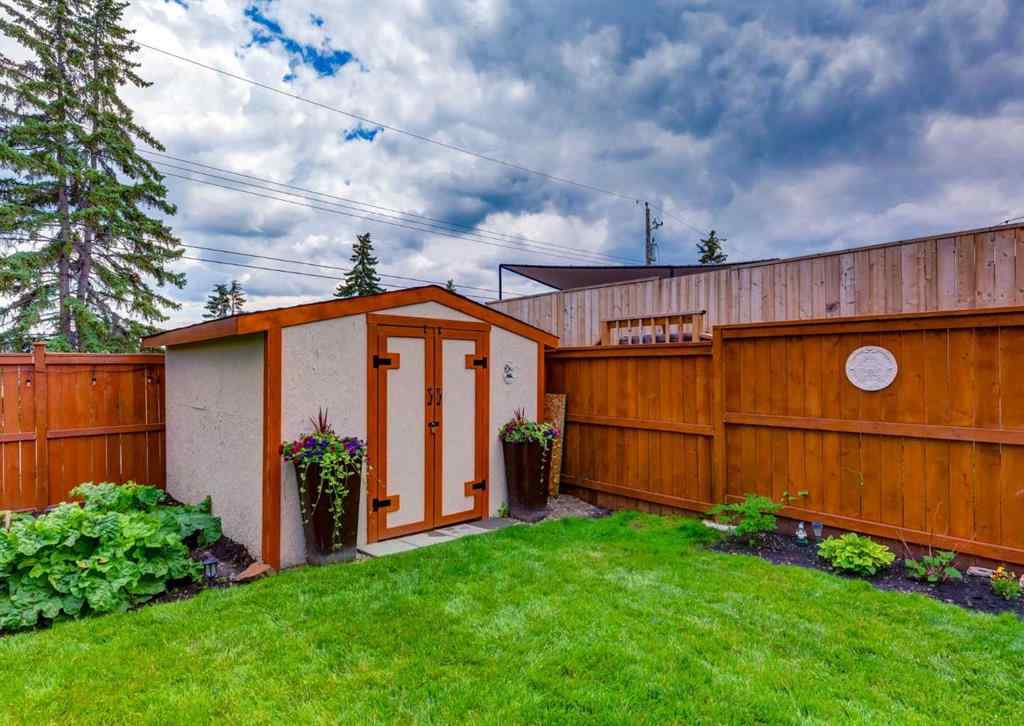 MLS® A2256481 - 727 Sacramento Place SW in Southwood Calgary, Residential