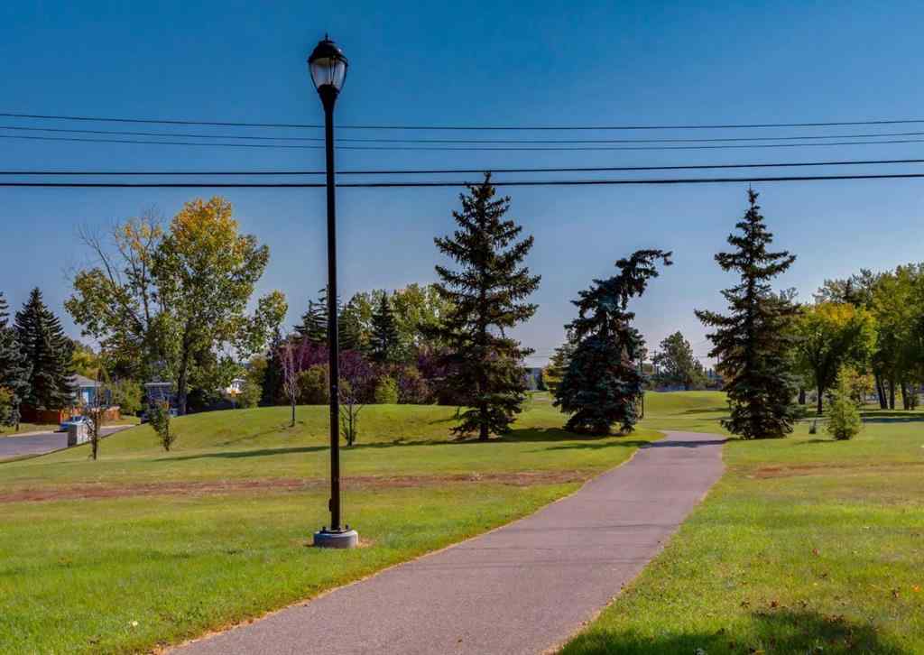 MLS® A2256481 - 727 Sacramento Place SW in Southwood Calgary, Residential