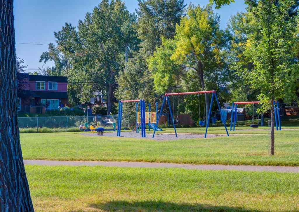MLS® A2256481 - 727 Sacramento Place SW in Southwood Calgary, Residential