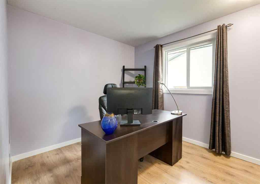 MLS® A2256481 - 727 Sacramento Place SW in Southwood Calgary, Residential