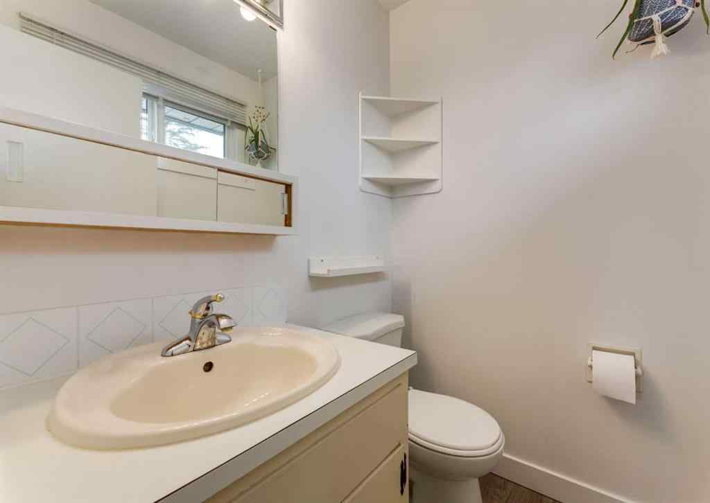 MLS® A2256481 - 727 Sacramento Place SW in Southwood Calgary, Residential
