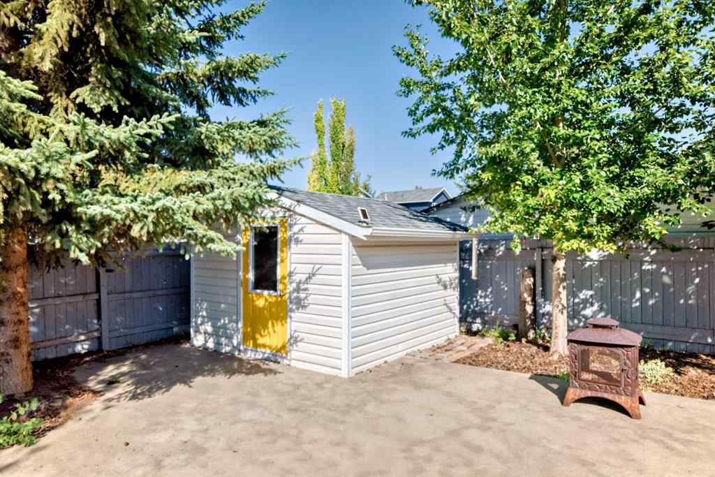 MLS® A2256490 - 52 Kirby Street  in Kentwood East Red Deer, Residential