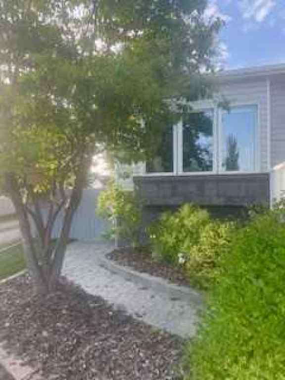 MLS® A2256490 - 52 Kirby Street  in Kentwood East Red Deer, Residential