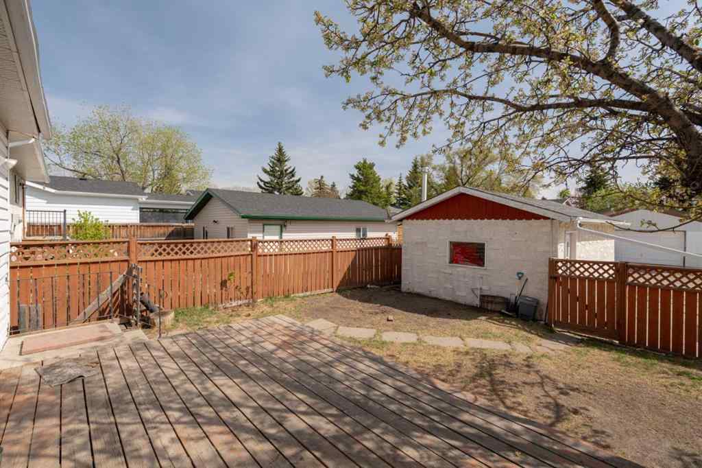 MLS® A2256493 - 41 Alpine Crescent SE in Airdrie Meadows Airdrie, Residential