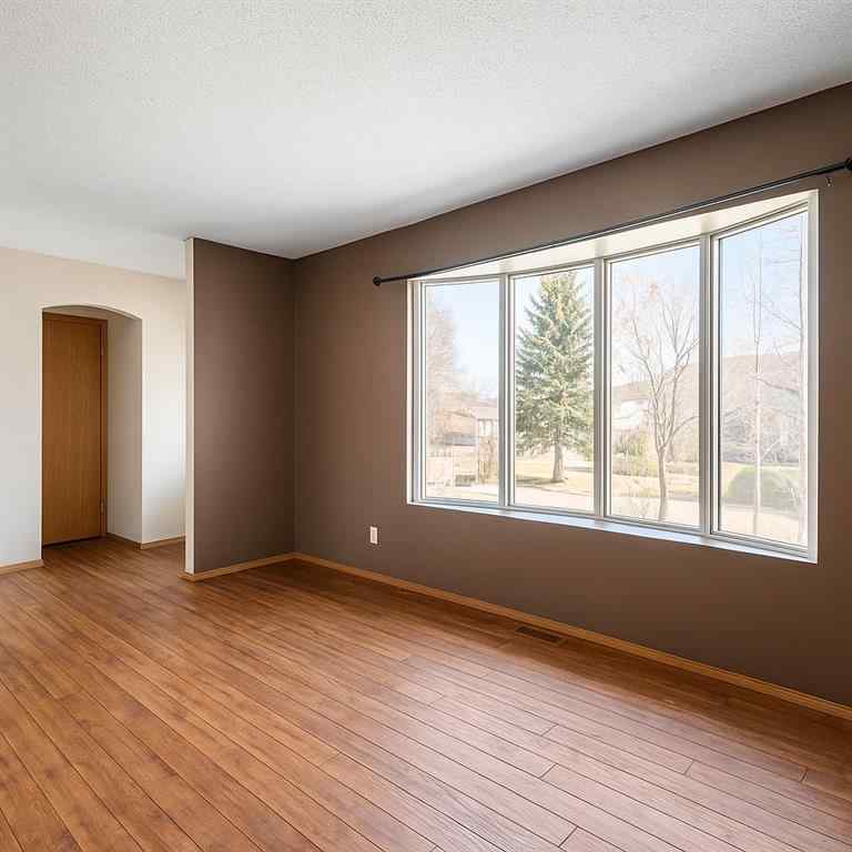 MLS® A2256493 - 41 Alpine Crescent SE in Airdrie Meadows Airdrie, Residential