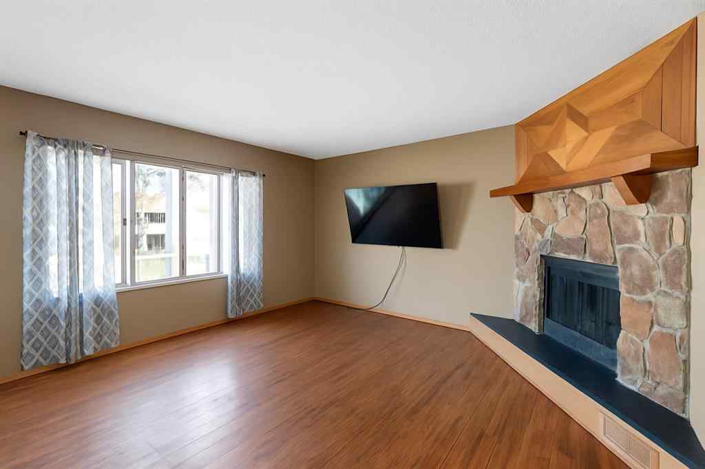 MLS® A2256493 - 41 Alpine Crescent SE in Airdrie Meadows Airdrie, Residential