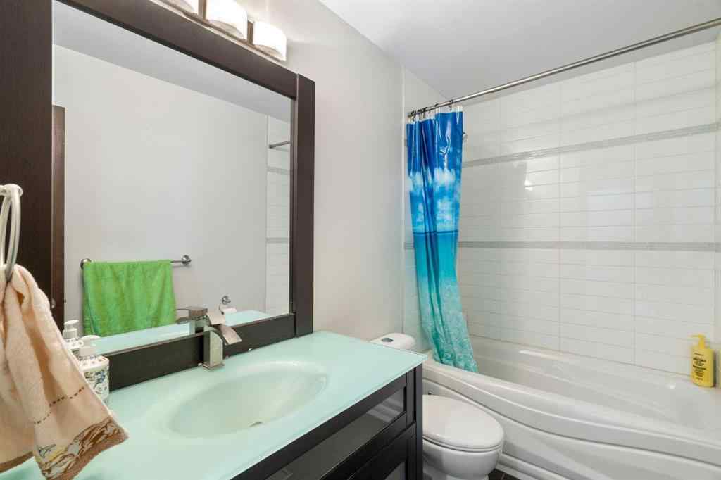 MLS® A2256493 - 41 Alpine Crescent SE in Airdrie Meadows Airdrie, Residential