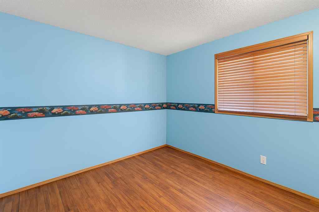MLS® A2256493 - 41 Alpine Crescent SE in Airdrie Meadows Airdrie, Residential