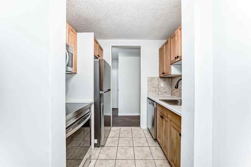 MLS® A2256500 - Unit #101 2111 14 Street SW in Bankview Calgary, Residential