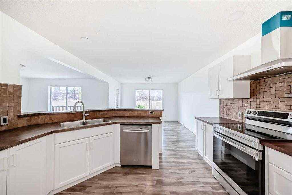 MLS® A2256501 - 120 SPRINGMERE Grove  in Westmere Chestermere, Residential