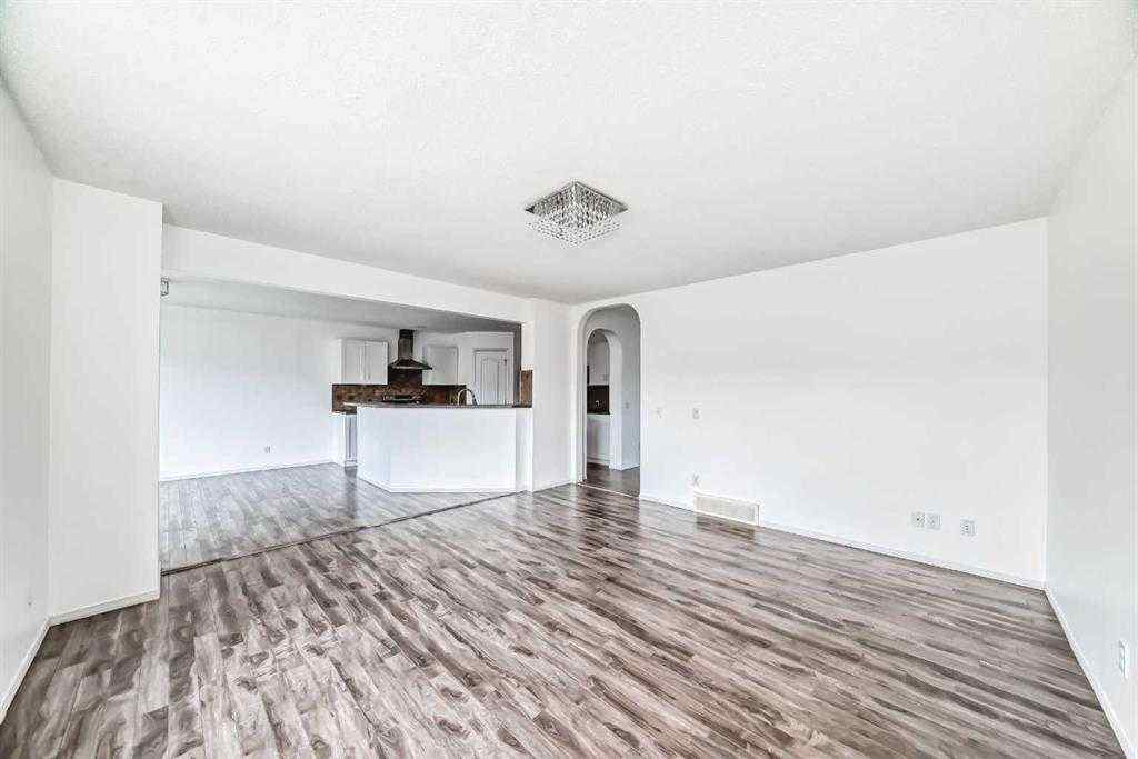 MLS® A2256501 - 120 SPRINGMERE Grove  in Westmere Chestermere, Residential