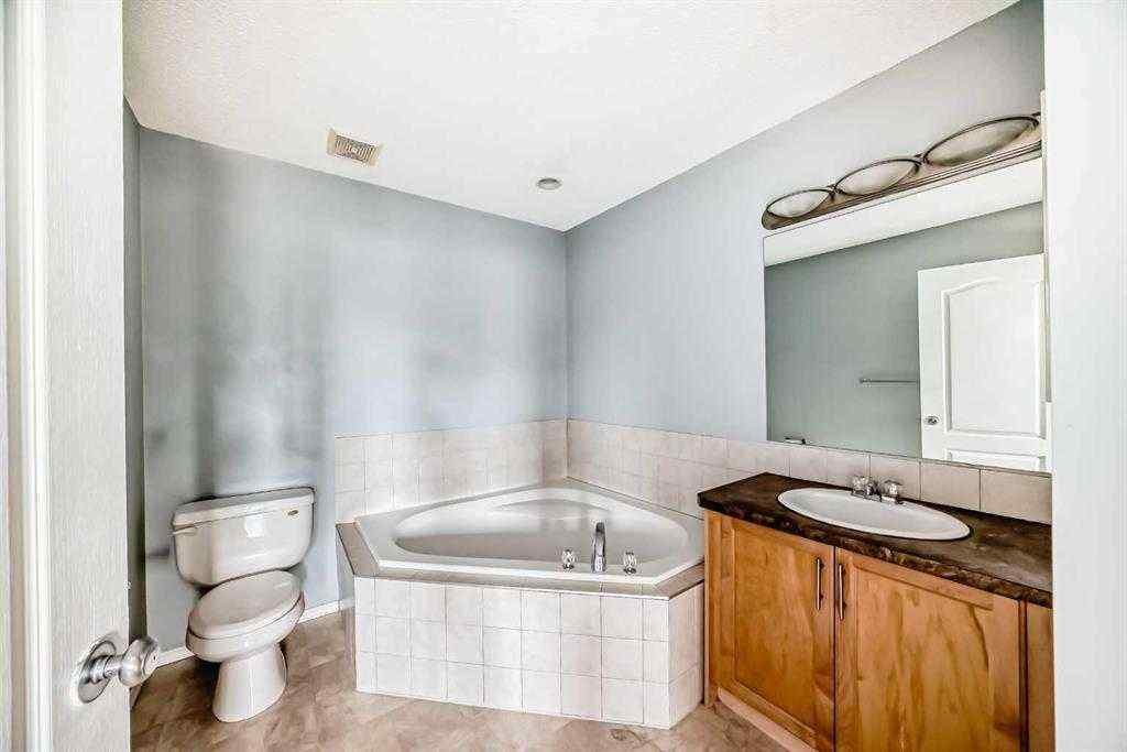 MLS® A2256501 - 120 SPRINGMERE Grove  in Westmere Chestermere, Residential