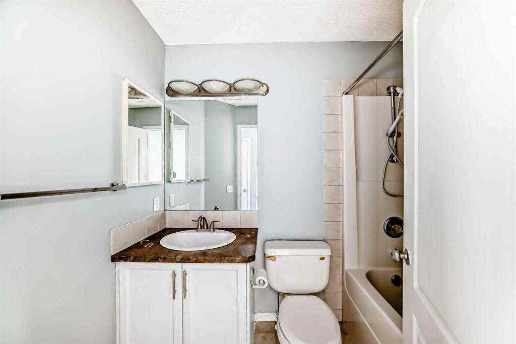 MLS® A2256501 - 120 SPRINGMERE Grove  in Westmere Chestermere, Residential