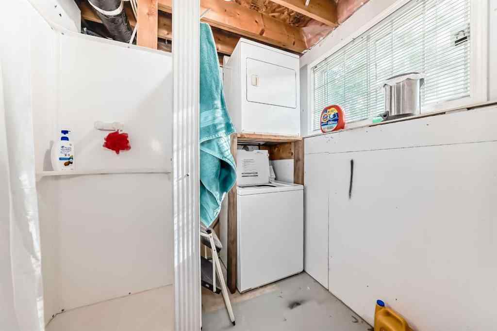 MLS® A2256503 - 128 ERIN MEADOW Way SE in Erin Woods Calgary, Residential