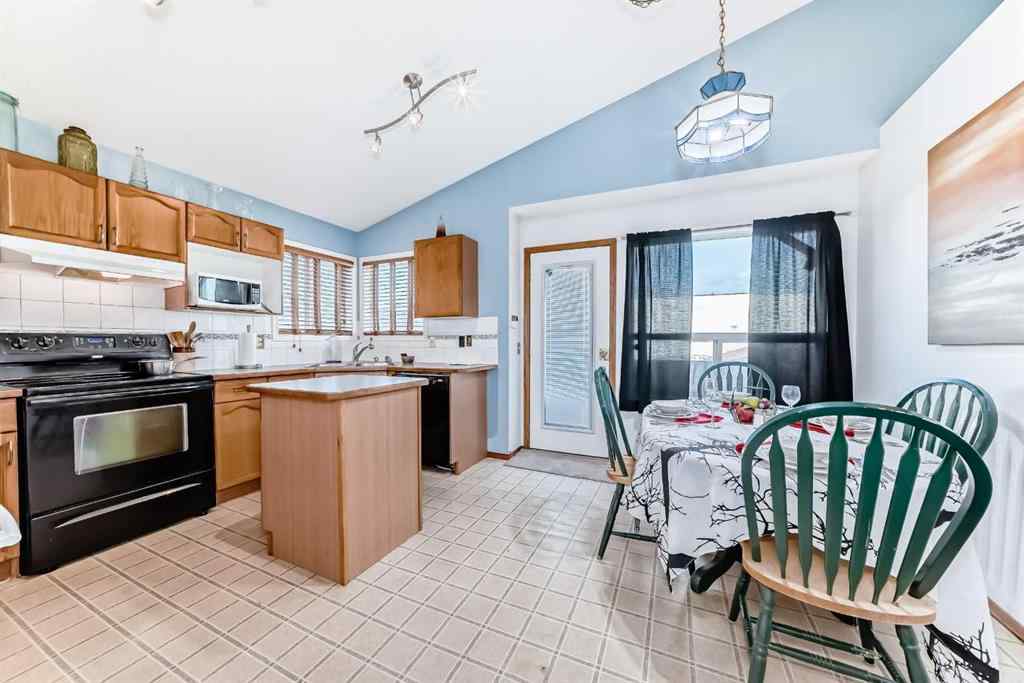 MLS® A2256503 - 128 ERIN MEADOW Way SE in Erin Woods Calgary, Residential