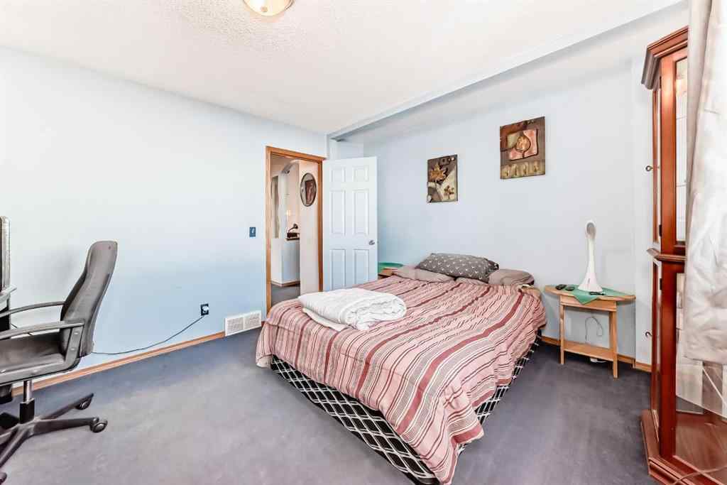 MLS® A2256503 - 128 ERIN MEADOW Way SE in Erin Woods Calgary, Residential