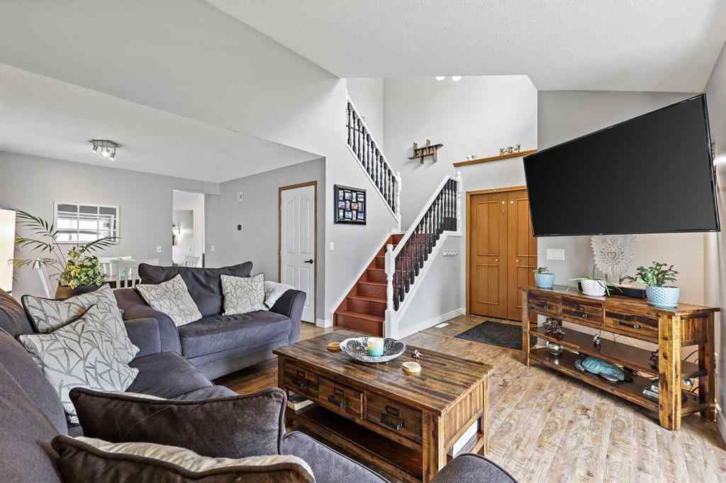MLS® A2256504 - 32 Millrise Crescent SW in Millrise Calgary, Residential