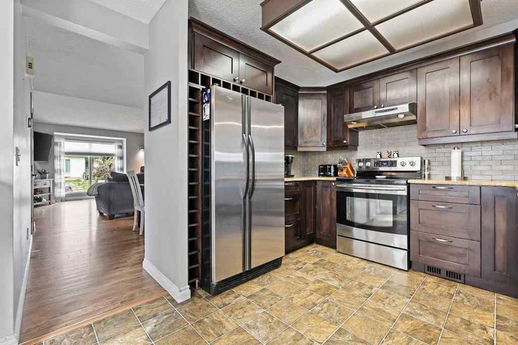 MLS® A2256504 - 32 Millrise Crescent SW in Millrise Calgary, Residential