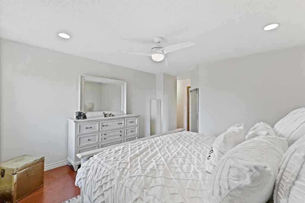 MLS® A2256504 - 32 Millrise Crescent SW in Millrise Calgary, Residential